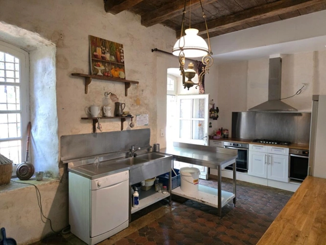 Photos 8 - Prestige - Château, ancienne maison à aménager et dépendance - Arvieu