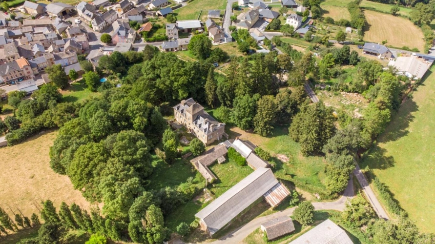 Photos 30 - Prestige - Château, ancienne maison à aménager et dépendance - Arvieu
