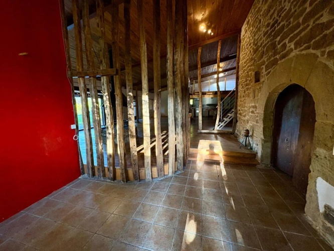 Photos 3 - Prestige - Propriété en pierre avec vaste terrain et belle vue