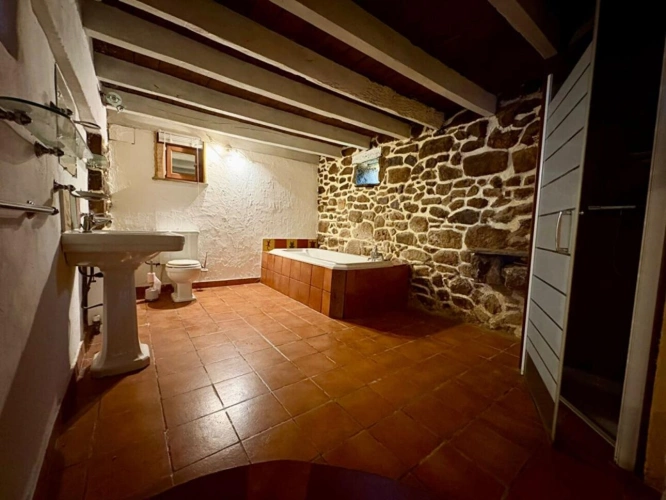 Photos 4 - Prestige - Propriété en pierre avec vaste terrain et belle vue