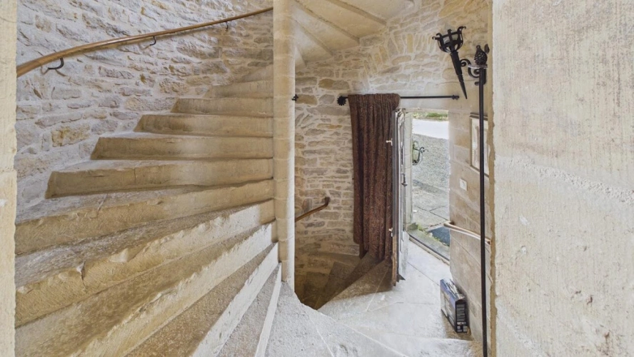 Photos 10 - Prestige - Château historique de 1501 avec vue panoramique et commodités à pied
