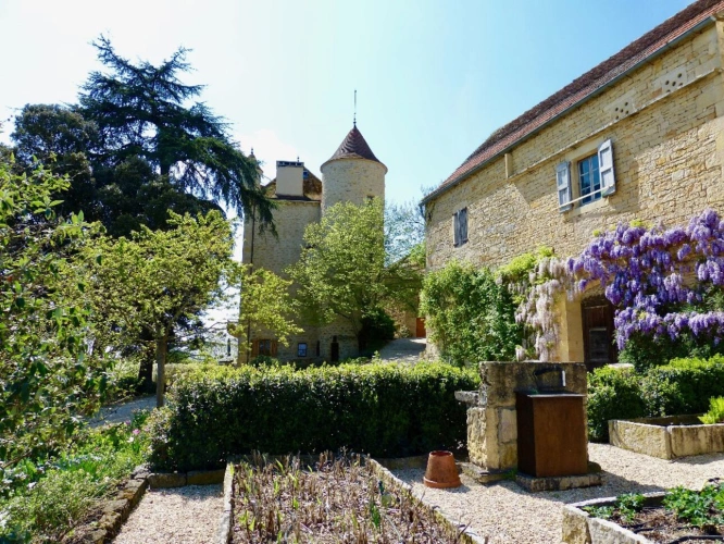 Photos 13 - Prestige - Château historique de 1501 avec vue panoramique et commodités à pied