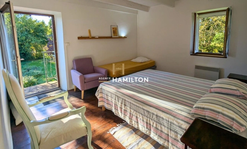 Photos 9 - Touristique - PROPRIETE DE CHARME AVEC GRANGE ET GITE - PROCHE LAGUEPIE
