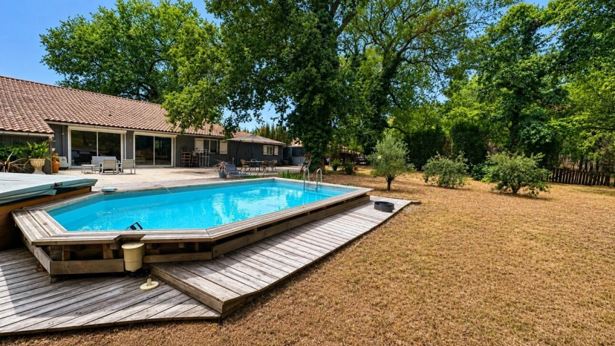 Photos 1 - Prestige - Propriété à vendre 215m² SAINT JEAN D'ILLAC (33)