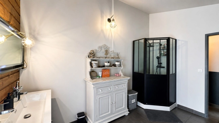 Photos 6 - Prestige - Propriété à vendre 215m² SAINT JEAN D'ILLAC (33)