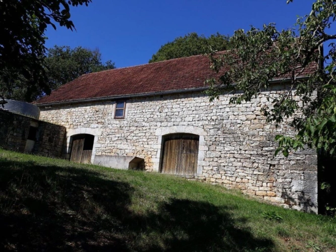 Photos 20 - Rurale - Propriété de caractère avec maison et dépendances sur 24 hectares dans le Lot