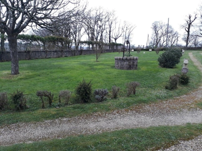 Photos 26 - Rurale - Propriété de caractère avec maison et dépendances sur 24 hectares dans le Lot