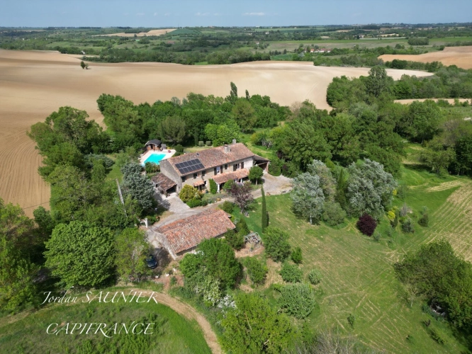 Photos 1 - Équestre - PROPRIÉTÉ D’EXCEPTION EN PLEINE CAMPAGNE – 292 m² – 2 HECTARES – GÎTE – PISCINE – CALME ABSOLU proche de CARAMAN (31)