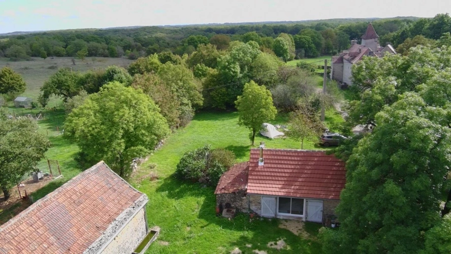 Photos 4 - Rurale - Beau potentiel de rénovation dans un hameau calme et typique du Lot