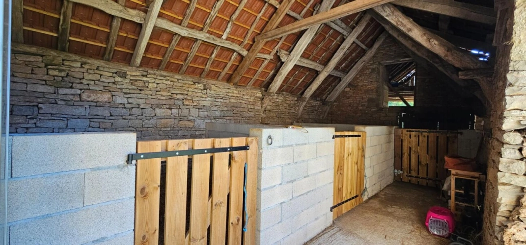 Photos 9 - Rurale - Beau potentiel de rénovation dans un hameau calme et typique du Lot