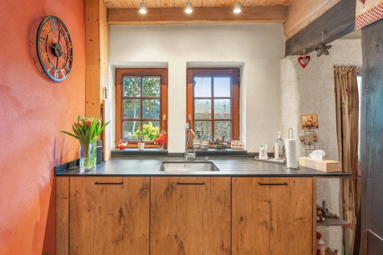 Photos 2 - Touristique - À VENDRE – Charmante ferme rénovée avec gîte indépendant et grange – Prévessin-Moëns