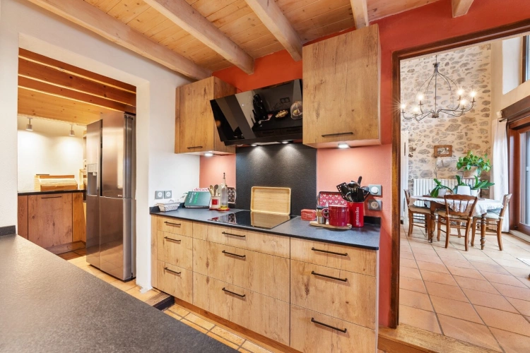 Photos 3 - Touristique - À VENDRE – Charmante ferme rénovée avec gîte indépendant et grange – Prévessin-Moëns