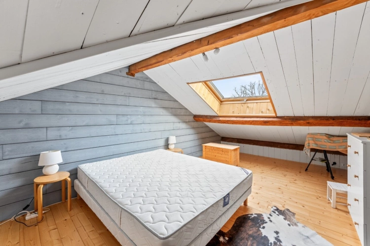 Photos 11 - Touristique - À VENDRE – Charmante ferme rénovée avec gîte indépendant et grange – Prévessin-Moëns