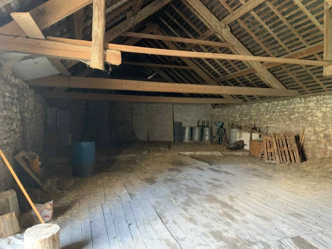 Photos 16 - Rurale - À vendre – Corps de ferme mitoyen à rénover – Lus-la-Croix-Haute (26620)