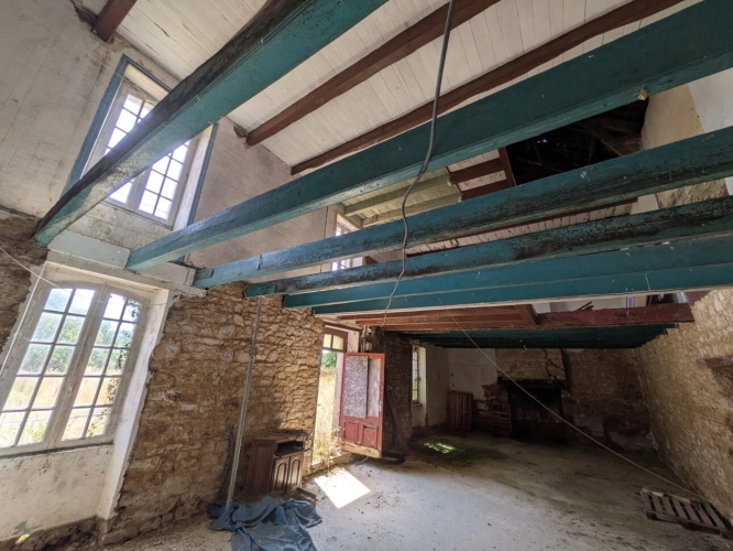 Photos 12 - Prestige - NOSTANG PROPRIÉTÉ COMPOSÉE D'UNE MAISON EN PIERRE À RÉNOVER AVEC TROIS DÉPENDANCE UN PUITS ET 21 HECTARES ENVIRON