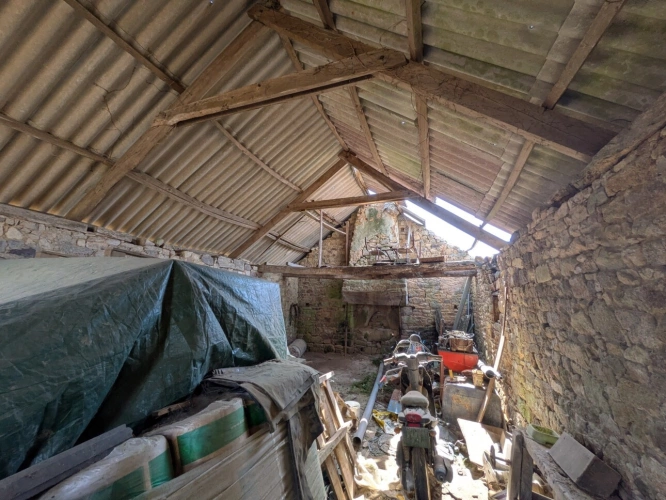 Photos 17 - Prestige - NOSTANG PROPRIÉTÉ COMPOSÉE D'UNE MAISON EN PIERRE À RÉNOVER AVEC TROIS DÉPENDANCE UN PUITS ET 21 HECTARES ENVIRON
