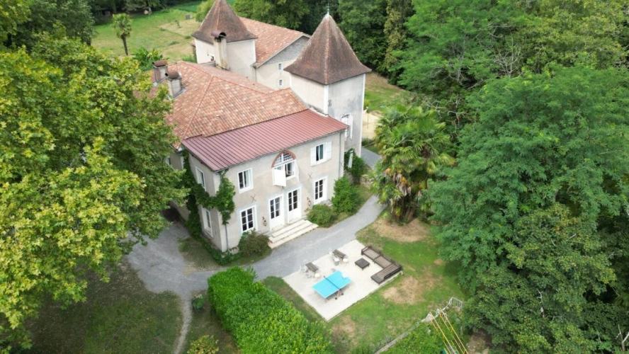 Photos 1 - Prestige - CHÂTEAU DE PRESTIGE AVEC ACTIVITÉ TOURISTIQUE ET ÉVÉNEMENTIELLE