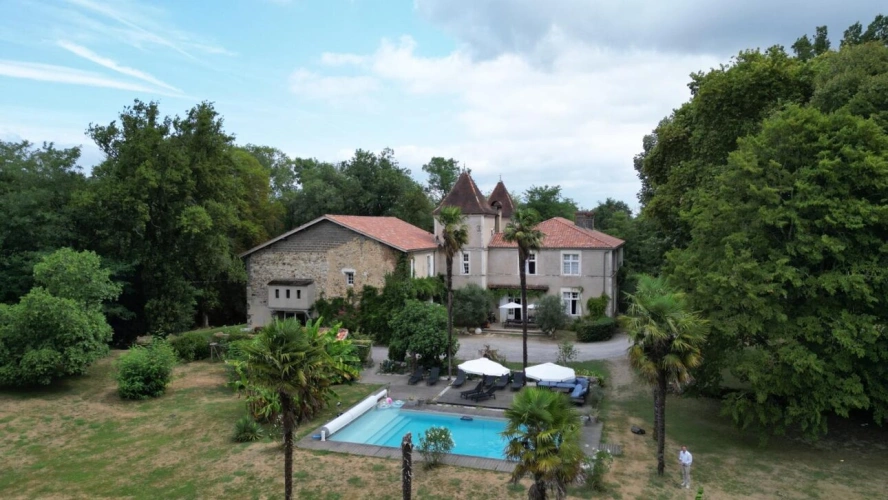 Photos 3 - Prestige - CHÂTEAU DE PRESTIGE AVEC ACTIVITÉ TOURISTIQUE ET ÉVÉNEMENTIELLE