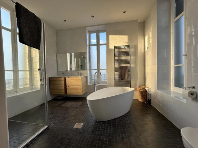 Photos 5 - Prestige - Superbe château de huit chambres entièrement rénové situé dans un magnifique parc