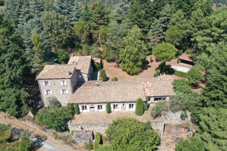 Photos 17 - Prestige - Propriété de caractère en pierre – 556 m² – Saint-Étienne-de-Serre