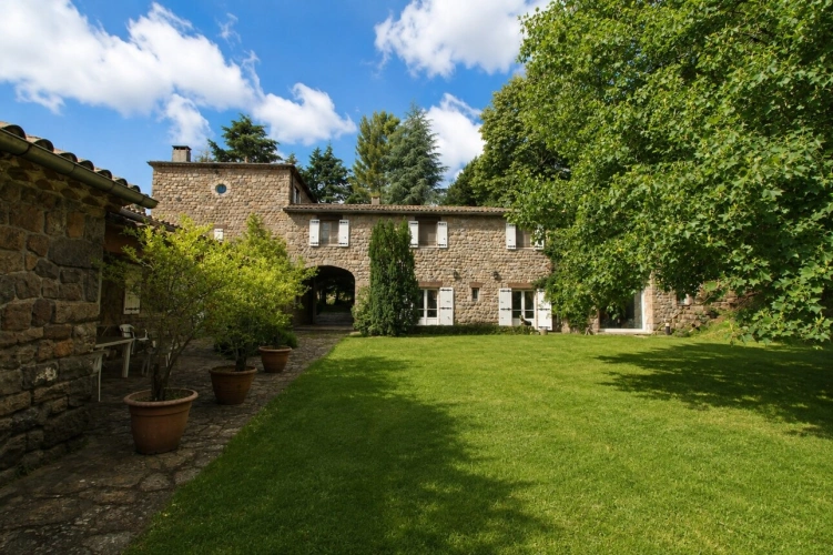 Photos 19 - Prestige - Propriété de caractère en pierre – 556 m² – Saint-Étienne-de-Serre