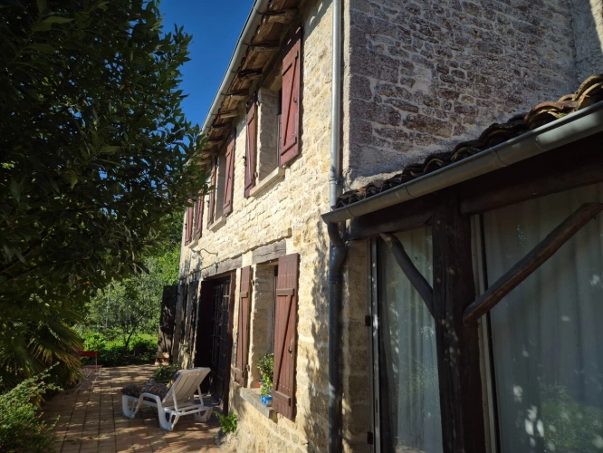 Photos 79 - Rurale - Corps de Ferme de 340 m2, avec plusieurs maisons indépendantes et 200 m2 de dépendances