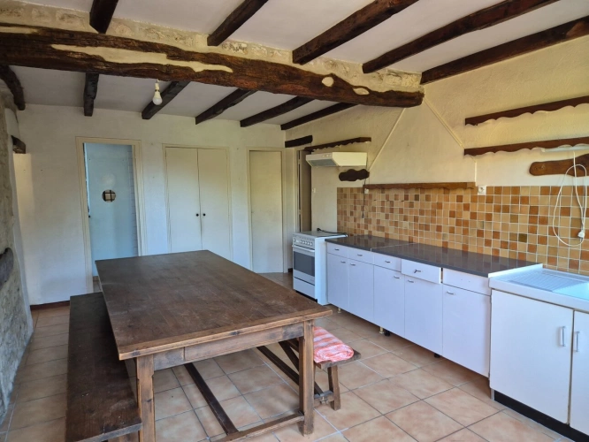 Photos 98 - Rurale - Corps de Ferme de 340 m2, avec plusieurs maisons indépendantes et 200 m2 de dépendances
