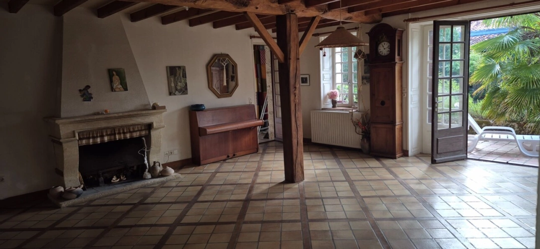Photos 3 - Rurale - Corps de Ferme de 340 m2, avec plusieurs maisons indépendantes et 200 m2 de dépendances