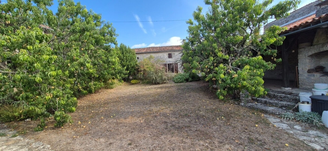 Photos 12 - Rurale - Corps de Ferme de 340 m2, avec plusieurs maisons indépendantes et 200 m2 de dépendances