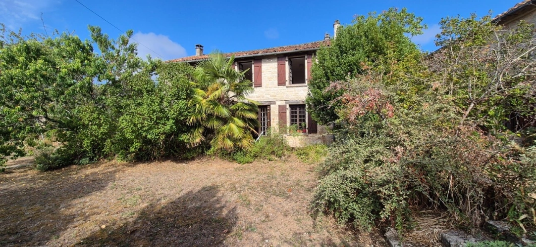 Photos 17 - Rurale - Corps de Ferme de 340 m2, avec plusieurs maisons indépendantes et 200 m2 de dépendances