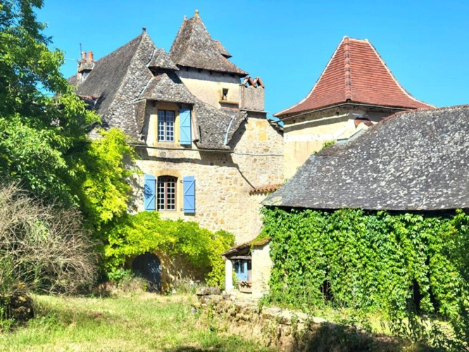 Photos 1 - Prestige - Maison de caractère de 200 m² avec dépendances et terrain de 6 800 m²