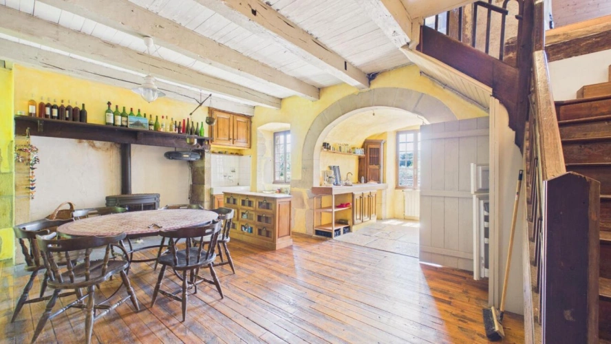 Photos 3 - Prestige - Maison de caractère de 200 m² avec dépendances et terrain de 6 800 m²