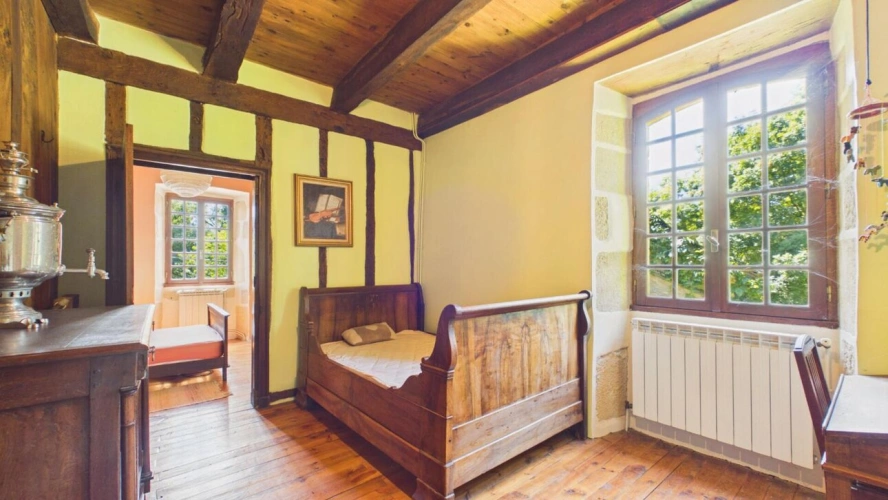 Photos 4 - Prestige - Maison de caractère de 200 m² avec dépendances et terrain de 6 800 m²