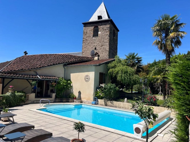 Photos 1 - Prestige - Élégante propriété de caractère avec trois habitations, piscine et cadre privilégié