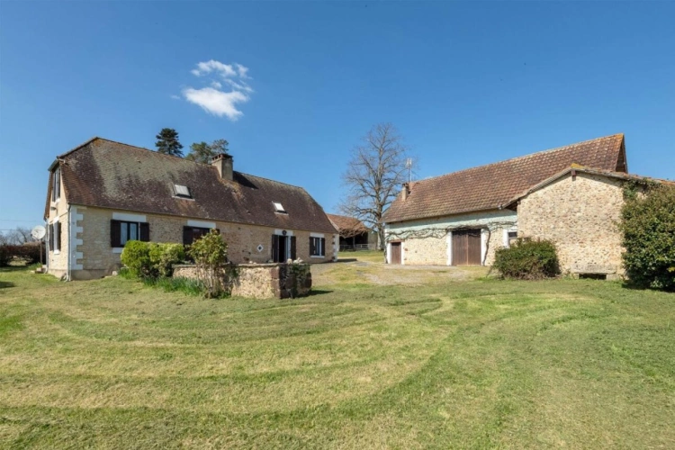 Photos 2 - Équestre - Corps de ferme en pierre - Un coin de paradis pour les amoureux de nature et de liberté