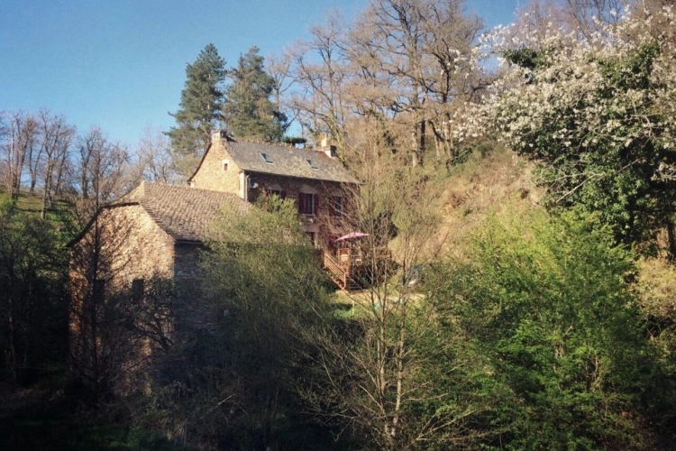 Photos 1 - Rurale - SAUVETERRE DE ROUERGUE- MOULIN ISOLE AVEC DEPENDANCE