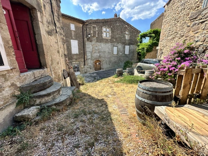 Photos 10 - Prestige - Charmante cave à vin, idéale pour être transformée en logement