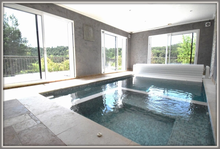 Photos 5 - Prestige - Propriete Peyroules Villa avec piscine intérieure dex hangars forte rentabilité