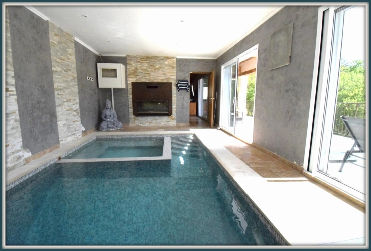 Photos 12 - Prestige - Propriete Peyroules Villa avec piscine intérieure dex hangars forte rentabilité