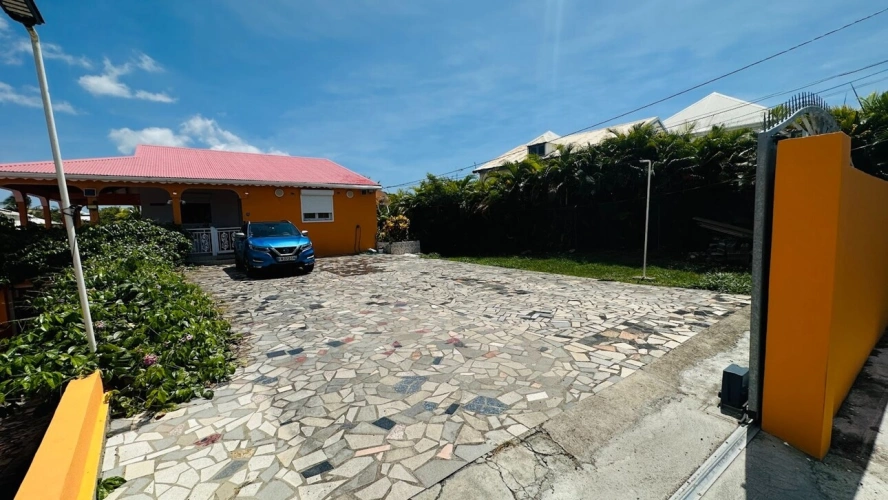 Photos 1 - Prestige - EN EXCLUSIVITE - RARE SAINTE ANNE - ENSEMBLE DE DEUX VILLAS INDEPENDANTES AVEC FORT POTENTIEL LOCATIF