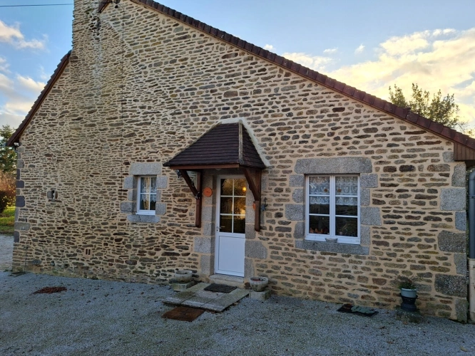 Photos 3 - Rurale - Longère + dépendance + grange, 3000m2 terrain clos, proche de ST CENERI LE GEREI & à 10 MIN ALENCON- Commerces et écoles à moins de 7 min