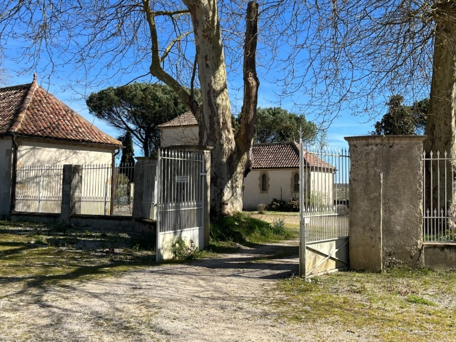 Photos 6 - Prestige - Élégant château du XIXᵉ siècle sur 70 ha, vue panoramique sur les Pyrénées, à 1h30 de Toulouse-Blagnac