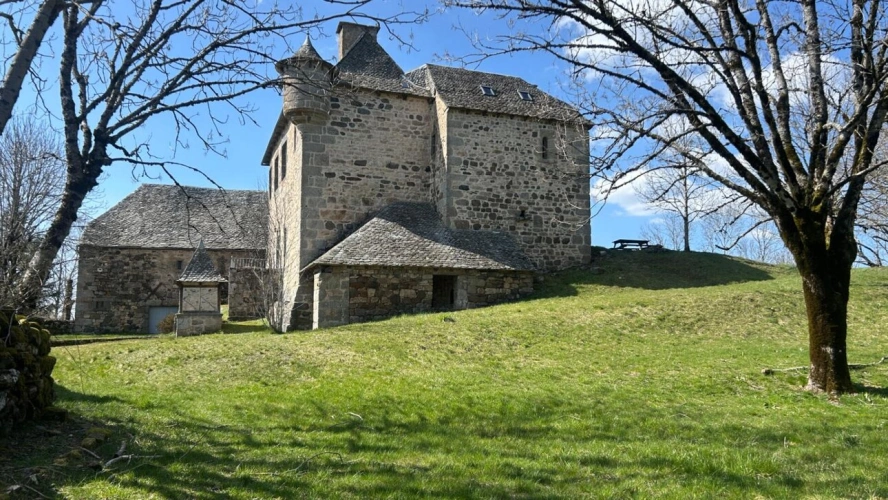 Photos 4 - Prestige - Manoir du XIVe siècle : Authenticité, Air pur et Golf entre l'Aubrac et les Monts du Cantal