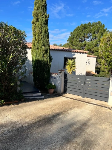 Photos 1 - Touristique - **Maison d'hôtes de charme avec vue panoramique sur la baie de Calvi**