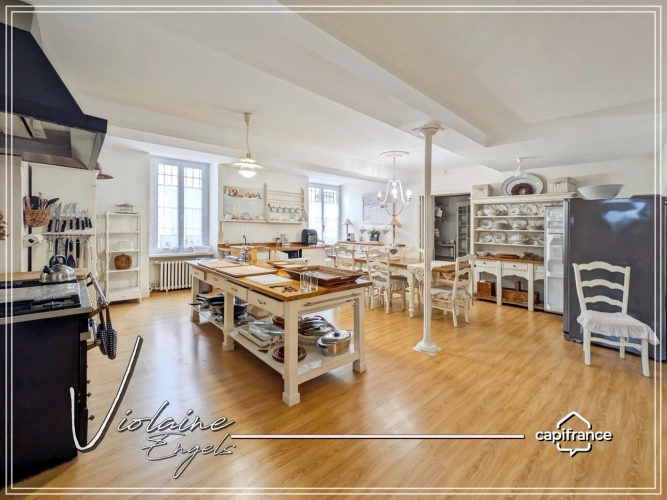 Photos 18 - Touristique - Olonzac – Propriété de charme 408 m² avec piscine, jardin et deux logements indépendants – activité saisonnière rentable