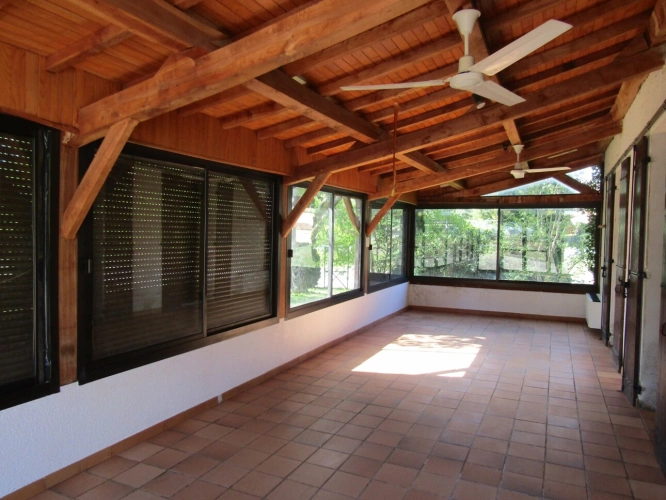 Photos 4 - Prestige - Propriété avec maison 4 chambres, plusieurs bâtiments et 1.8 hectares de terrain