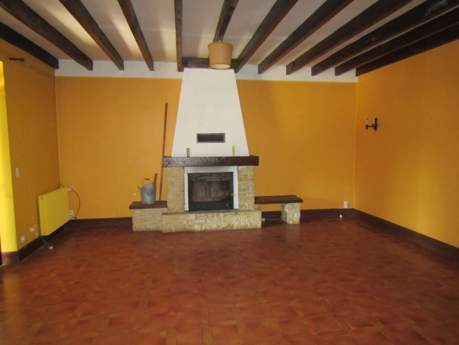 Photos 5 - Prestige - Propriété avec maison 4 chambres, plusieurs bâtiments et 1.8 hectares de terrain