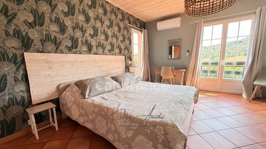 Photos 11 - Prestige - PRATAVONE (Corse) : Propriété 10 pièces avec piscine et chalet indépendant
