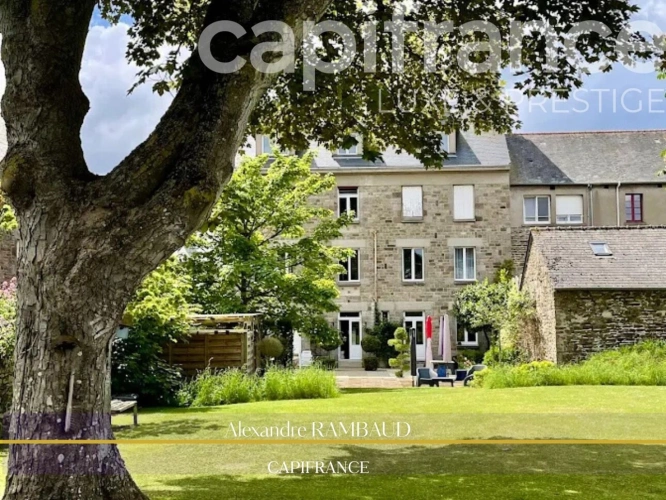 Photos 5 - Prestige - Propriété à vendre 17 pièces en plein centre de DOL DE BRETAGNE (35) - proche de Saint Malo