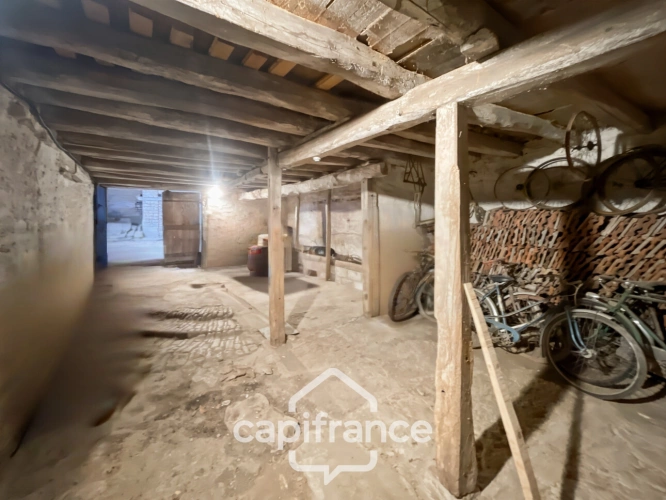 Photos 19 - Touristique - Corps de ferme exceptionnel – Dépendances + potentiel énorme – 20 min Dijon
